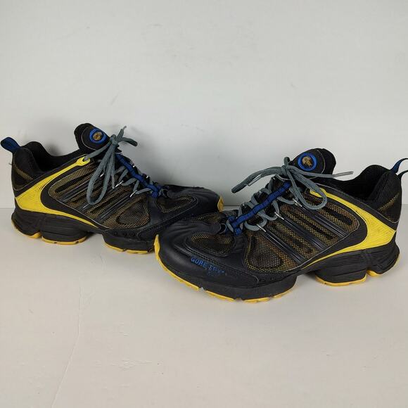 VTG Y2K Adidas Climaproof Gore-tex Adventure team trail running shoes mens 10.5 - Picture 2 of 11